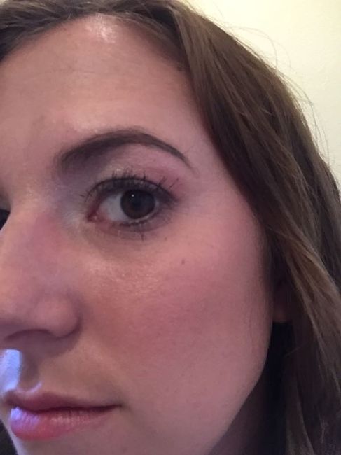 Airbrush makeup for e-pics