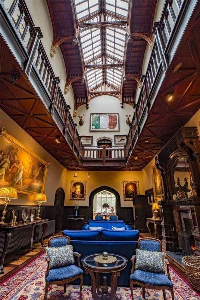 How many venues? - 7