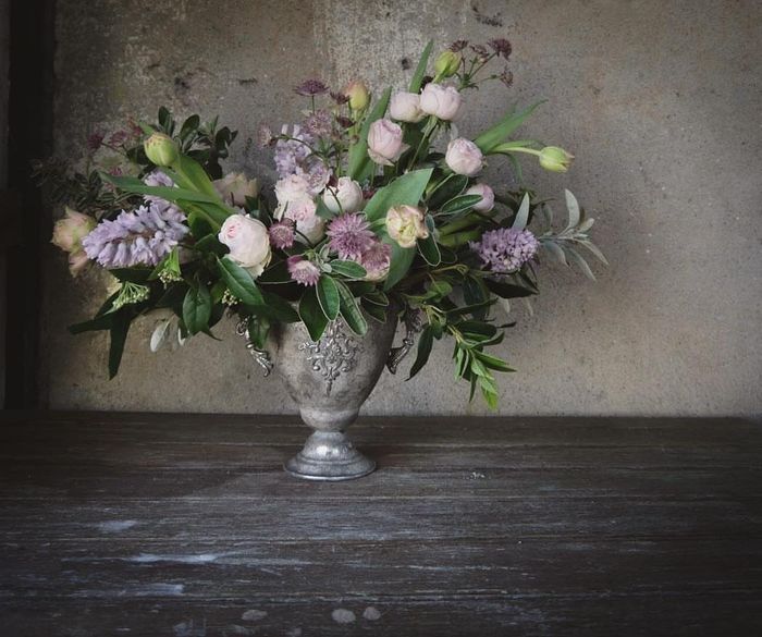 Real Flowers vs. Artificial. What did you ladies choose and why? - 3