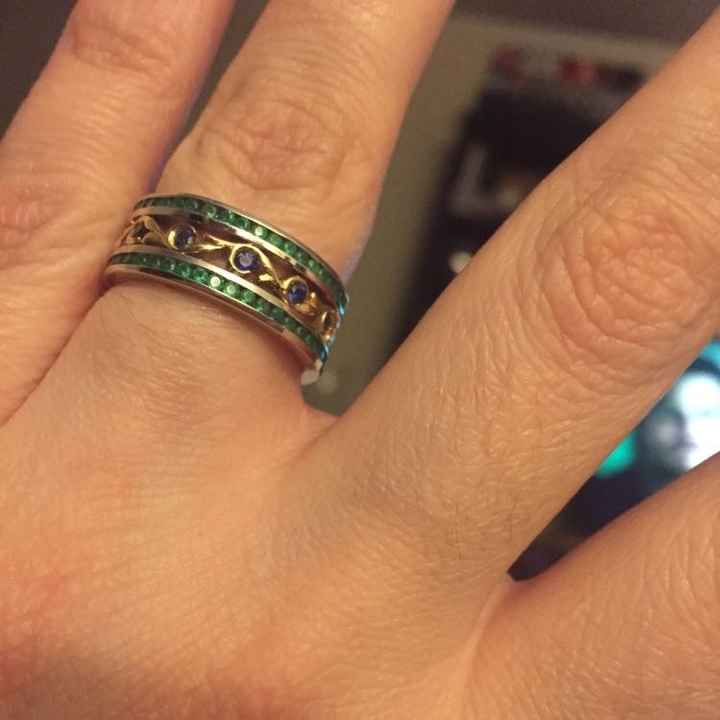 Anyone get crap for the size of their engagement ring?