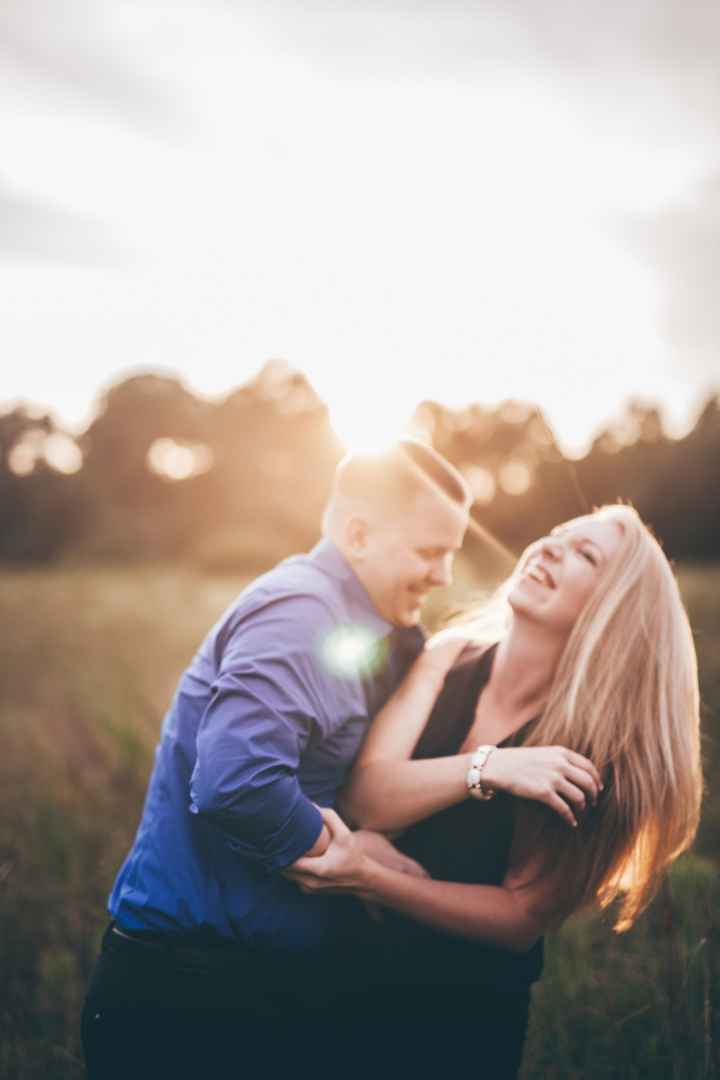 I'd love to see some Engagement photos