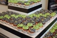 How are you displaying your cupcakes?