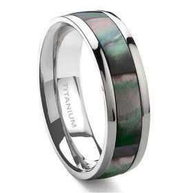 must a bride have a wedding band?