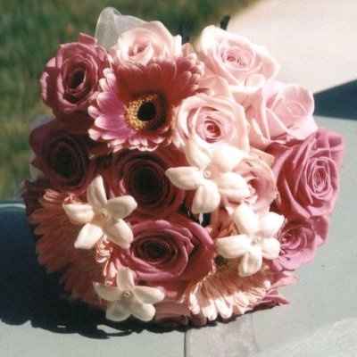 what kind of flowers is everyone doing???? pics