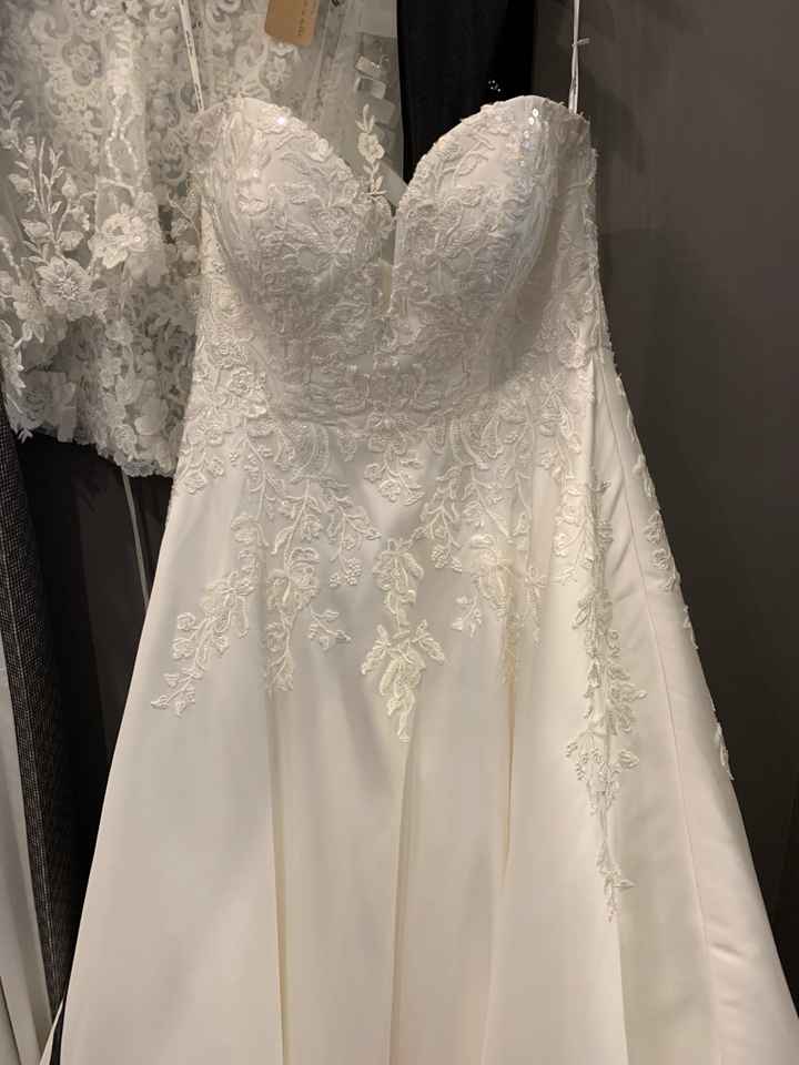 i said yes to the dress!!! And it got pockets !!!!!! - 1