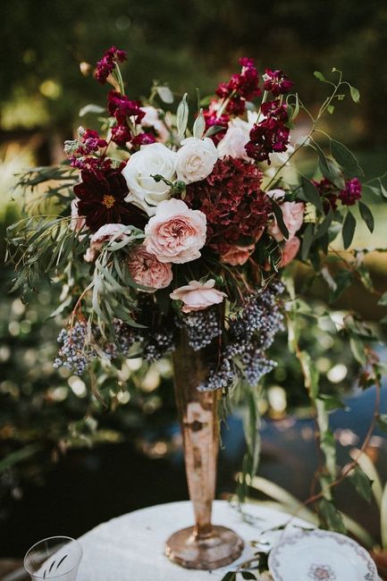 Dark moody flowers