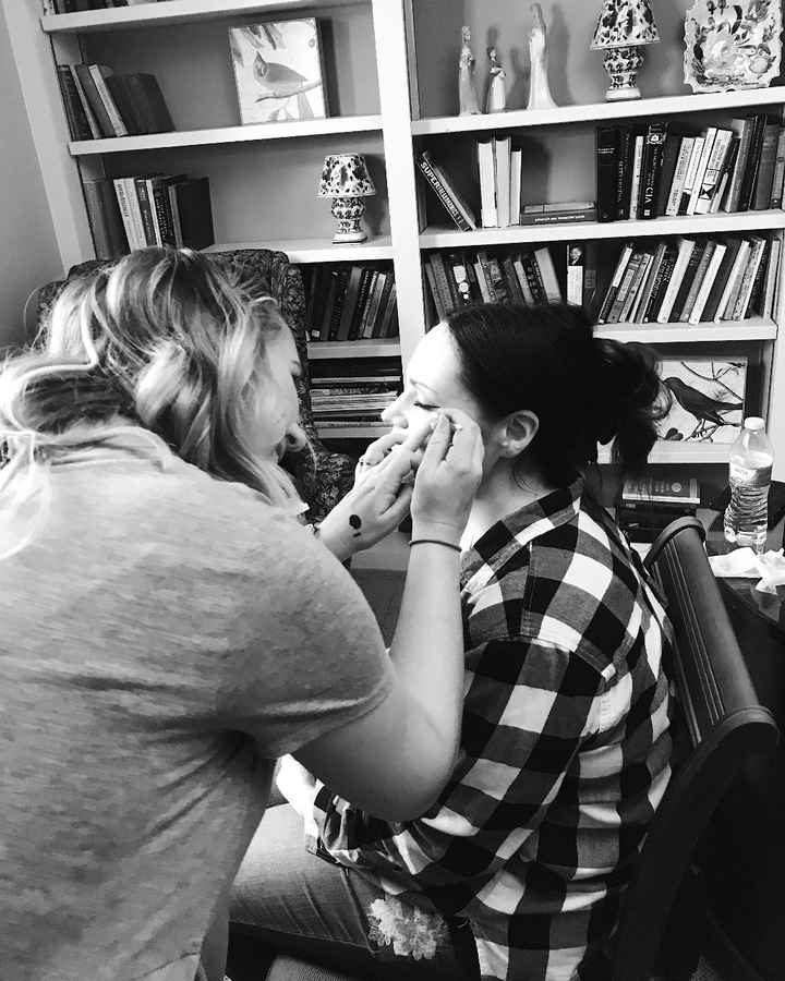 I did 99% of my own makeup, HOWEVER, I FORGOT MY EYELINER! My MUA saved the day! She applied eyeline