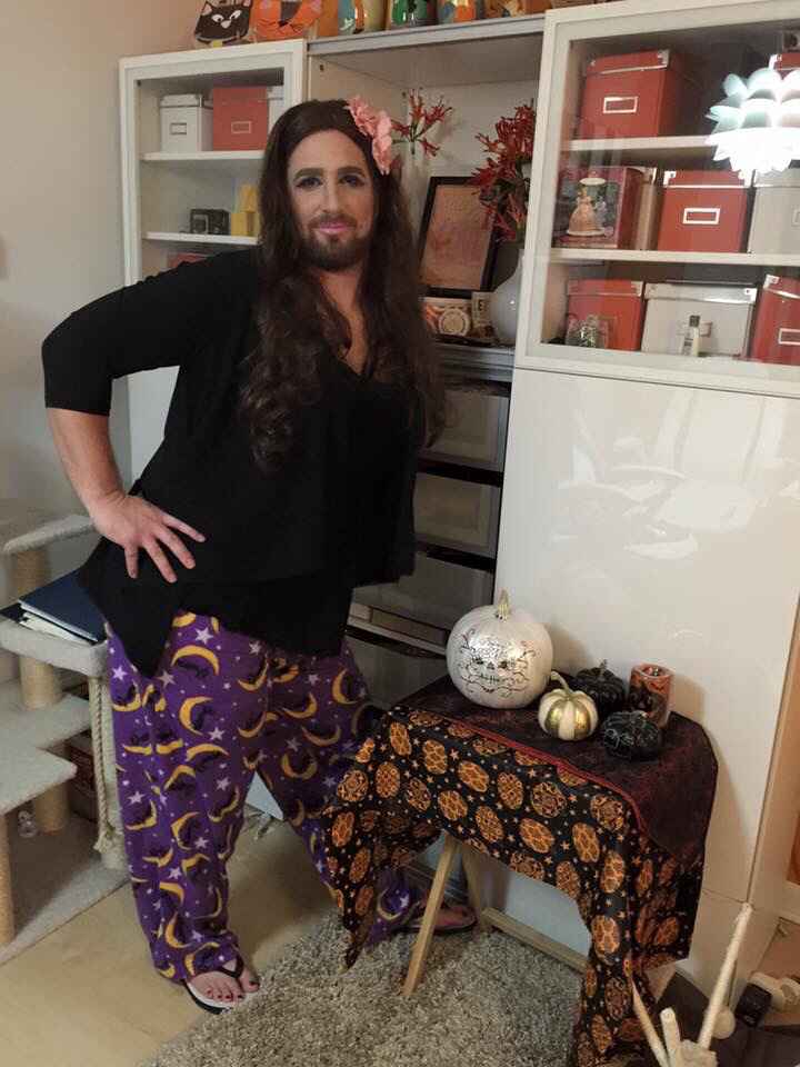 Show us your Halloween costumes with Fs! - 2