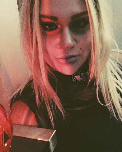 Show us your Halloween costumes with Fs! - 6