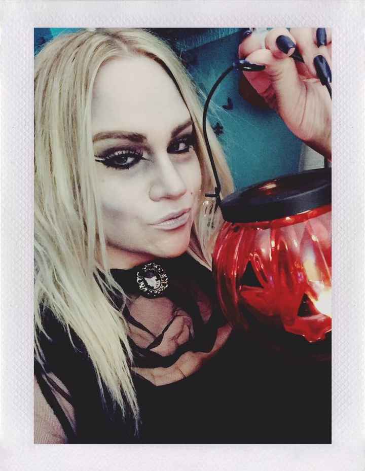 Show us your Halloween costumes with Fs! - 7