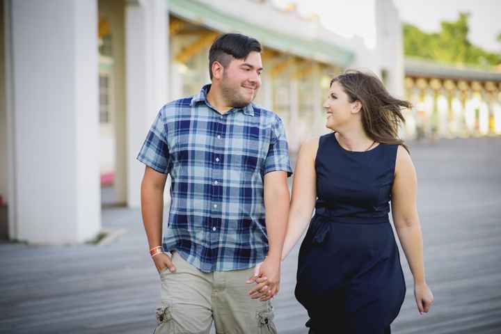 amusement park engagement pics!