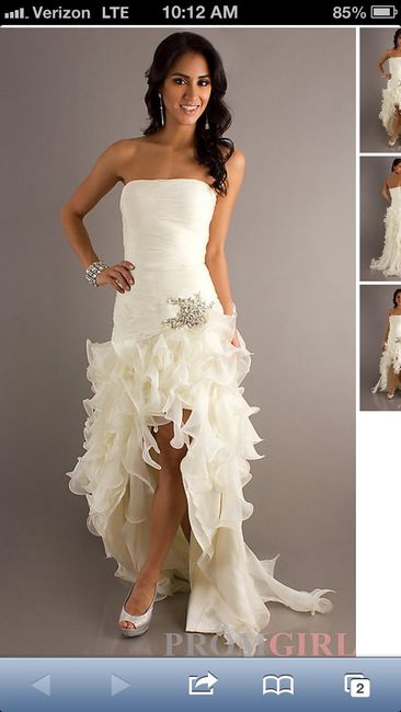Show us your wedding dress!!!!!!