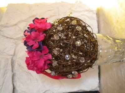 Have any of you made your own Kissing Balls? ....Updated, with **pics** Heres mine!