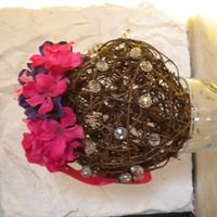 Have any of you made your own Kissing Balls? ....Updated, with **pics** Heres mine!