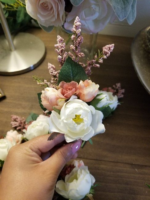 diy Wedding signs & Boutinneires 7