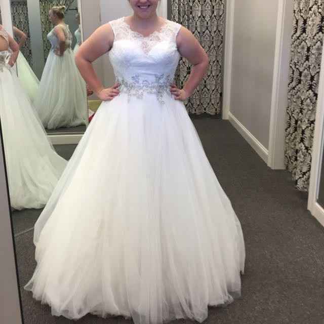 Show of those dresses ladies!