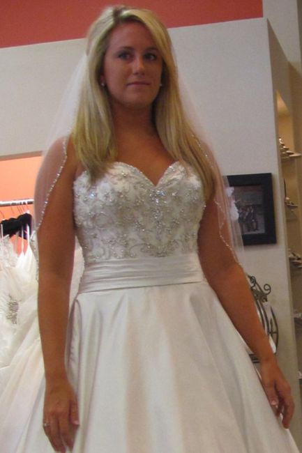 Weird OBSESSION: I love seeing brides in their ACTUAL dresses :)