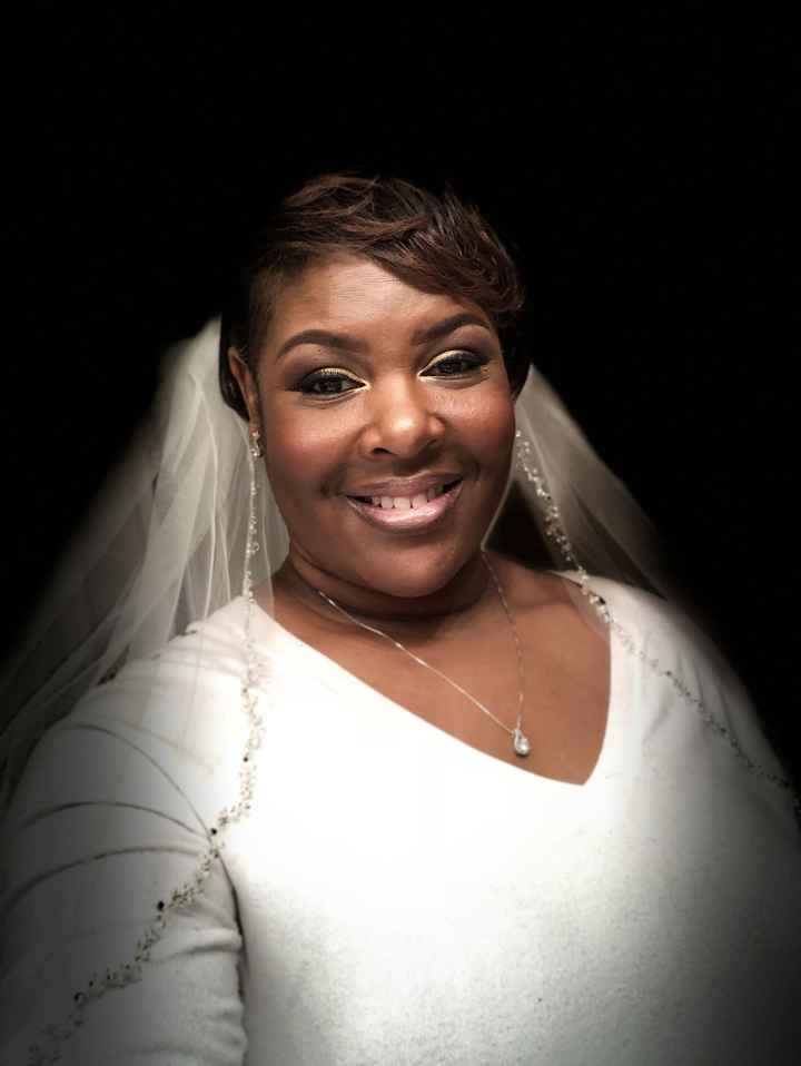  Did you buy your veil online? - 1