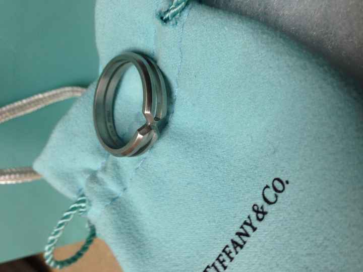 Having a very hard time finding a wedding band!