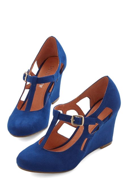 Show me your shoes, ladies!!!