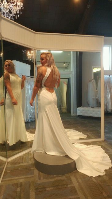 Recognize this dress? 4