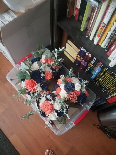 Bridesmaid bouquets 3