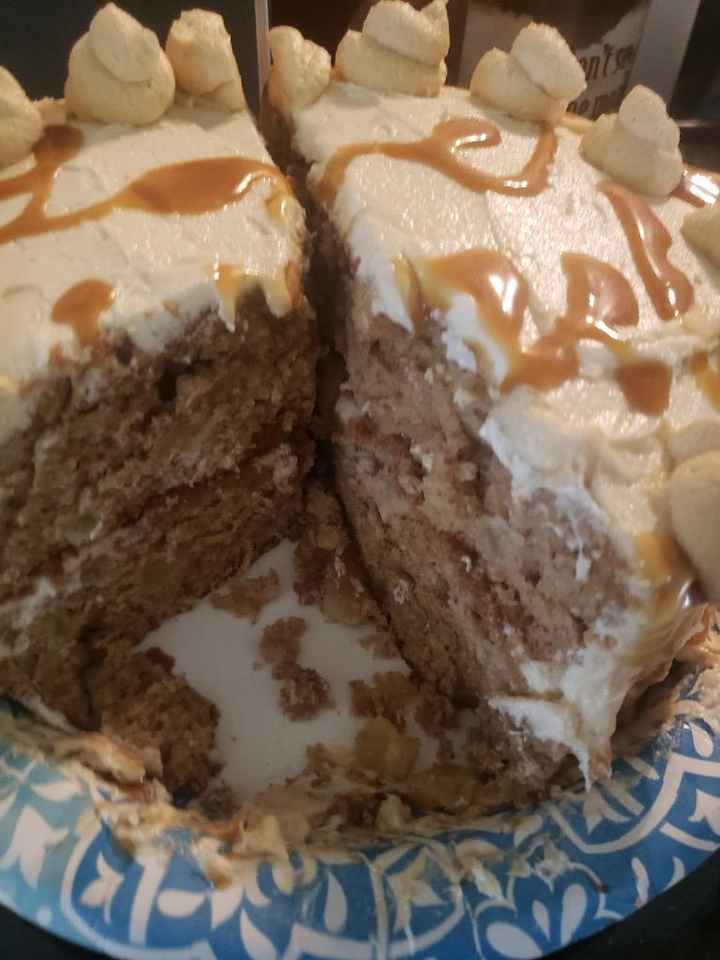 Caramel Apple cake 