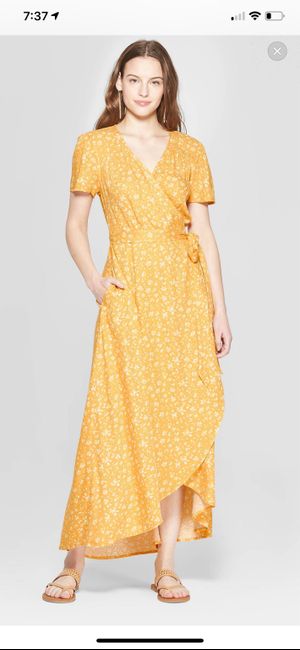 Engagement photo outfit? 1