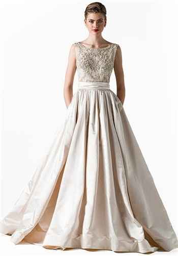 Show me your dress that you have to let go because it's too expensive *pictures