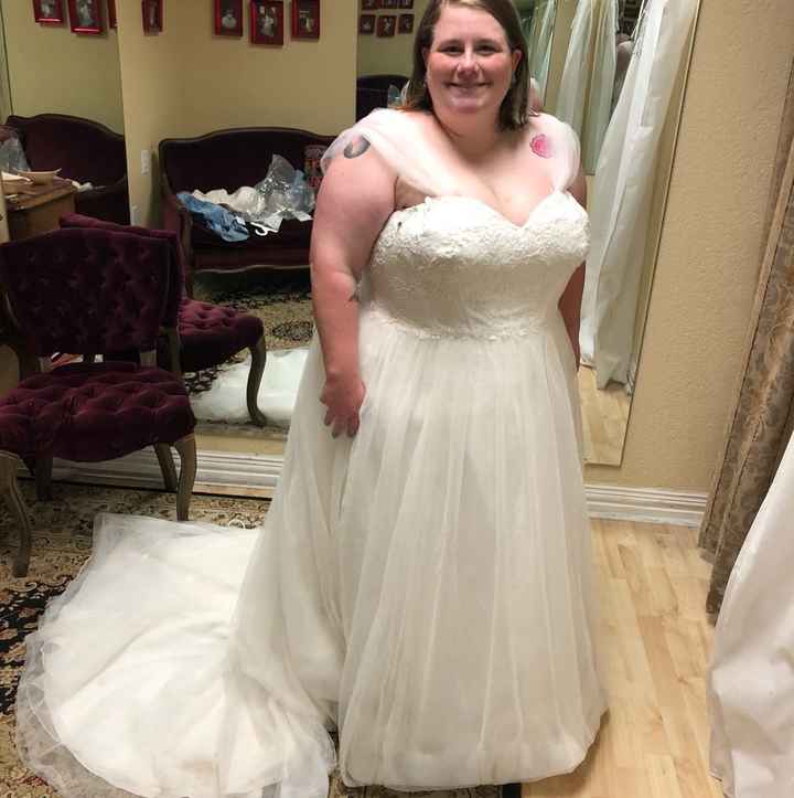 Centerpieces, Ring Bears, and Dress Alterations! - 5