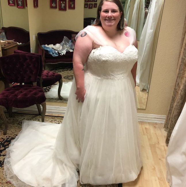Centerpieces, Ring Bears, and Dress Alterations! - 5