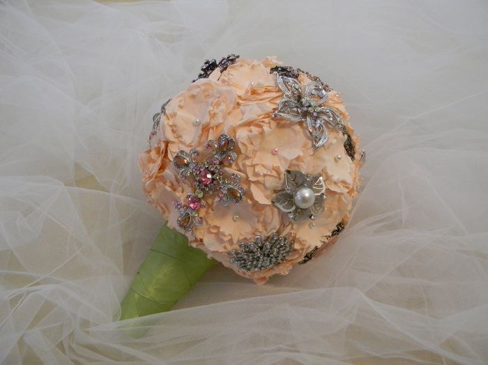 show off your bridal bouquets