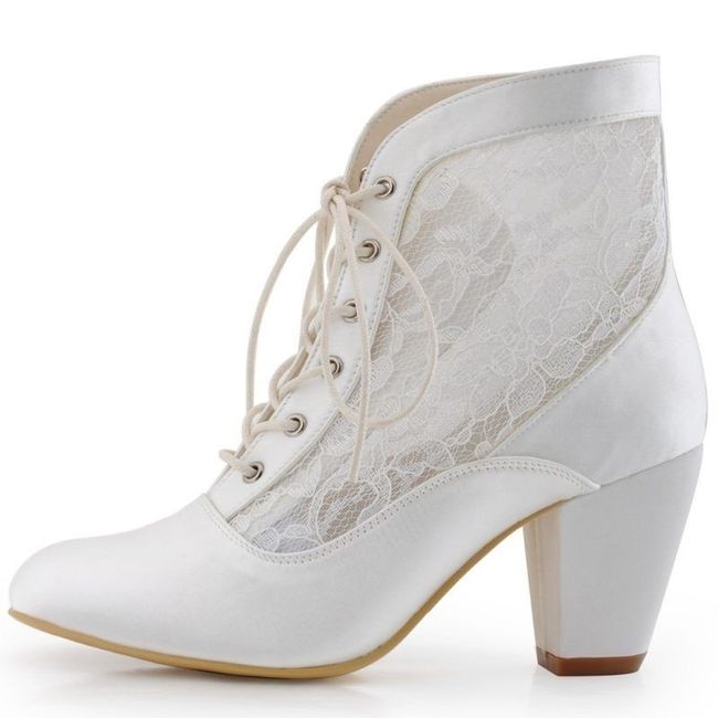 Show me your wedding shoes, any wedge heels in the house? 5