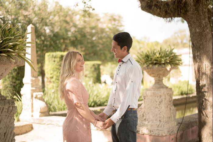 Let me see your engagement photos! 😭 - 2