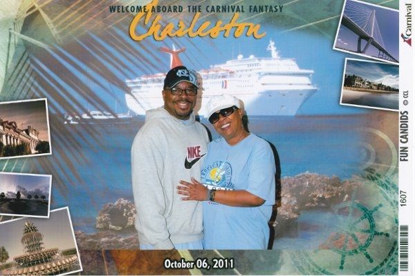 Who loves u ;) show us your FH or Hubby