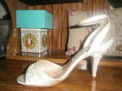 LETS SEE THOSE WEDDING SHOES!