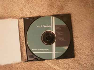 PLAYING AROUND WITH MY DIY CD FAVORS