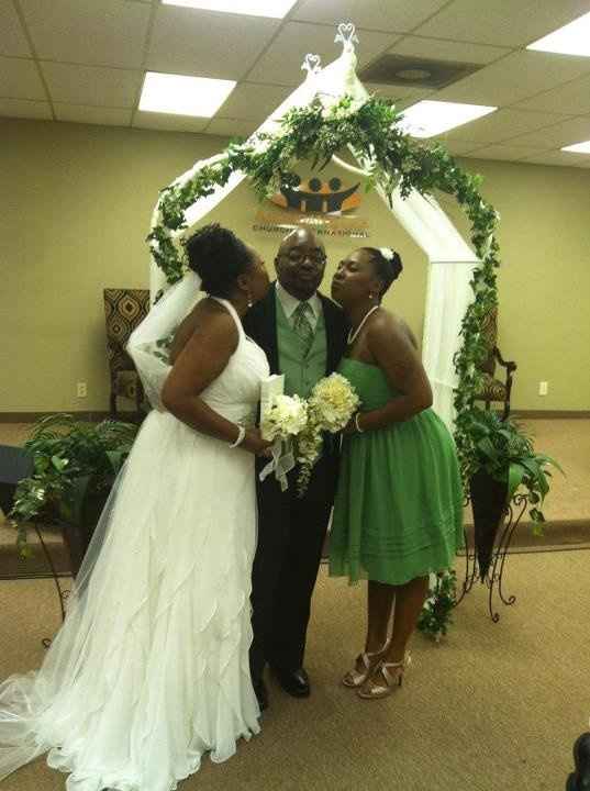 BACK AND MARRIED!!!! VERY PIC HEAVY!!! Non pro pics....