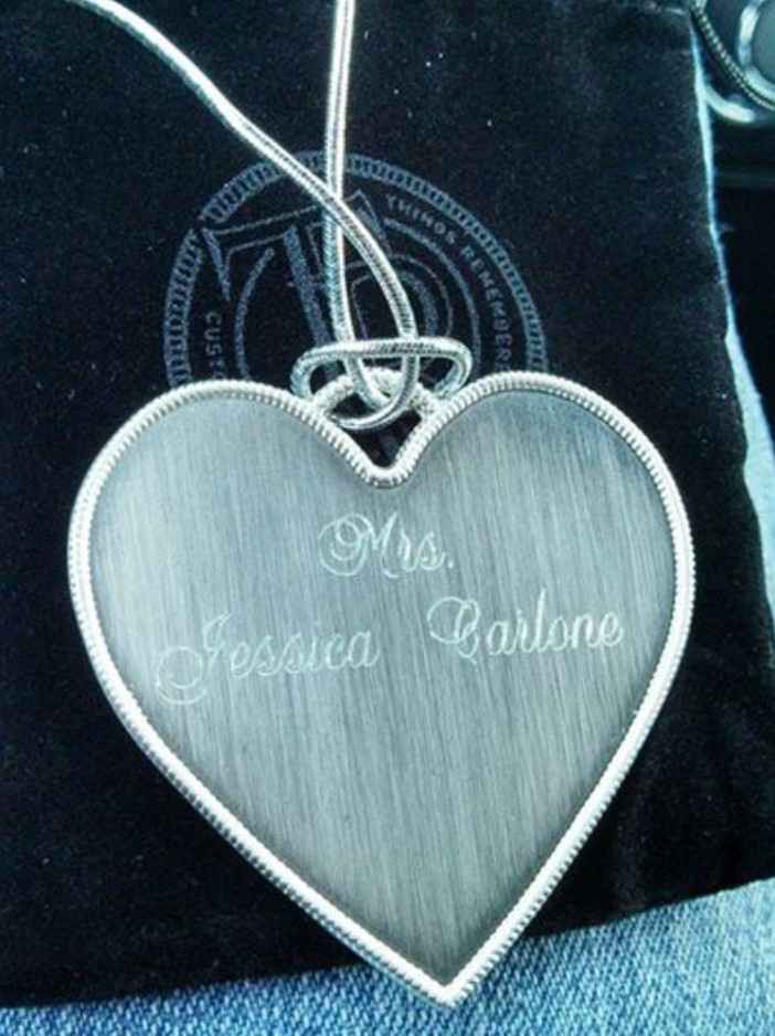 Free keychains for brides-to-be!