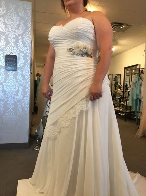 Show off those dresses!