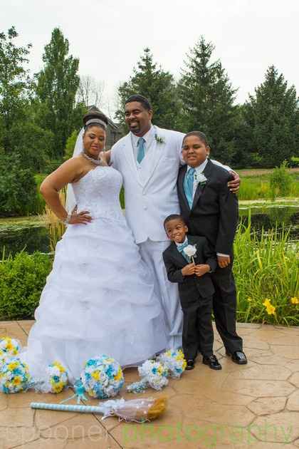 So.....I'm FINALLY BACK AND MARRIED!!!!!! HERE ARE MY BAM PICTURES.