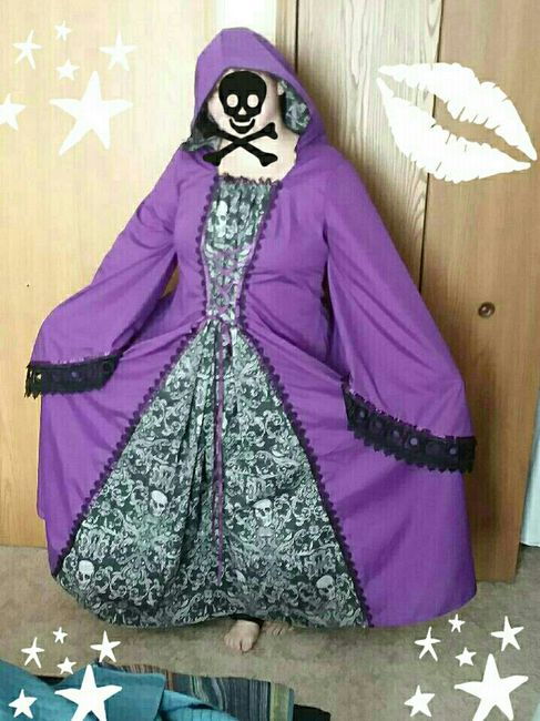 My dress finally came in! (non-traditional) - 2