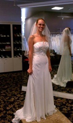 BRIDES...I want to see your DRESSES!!!~~~~
