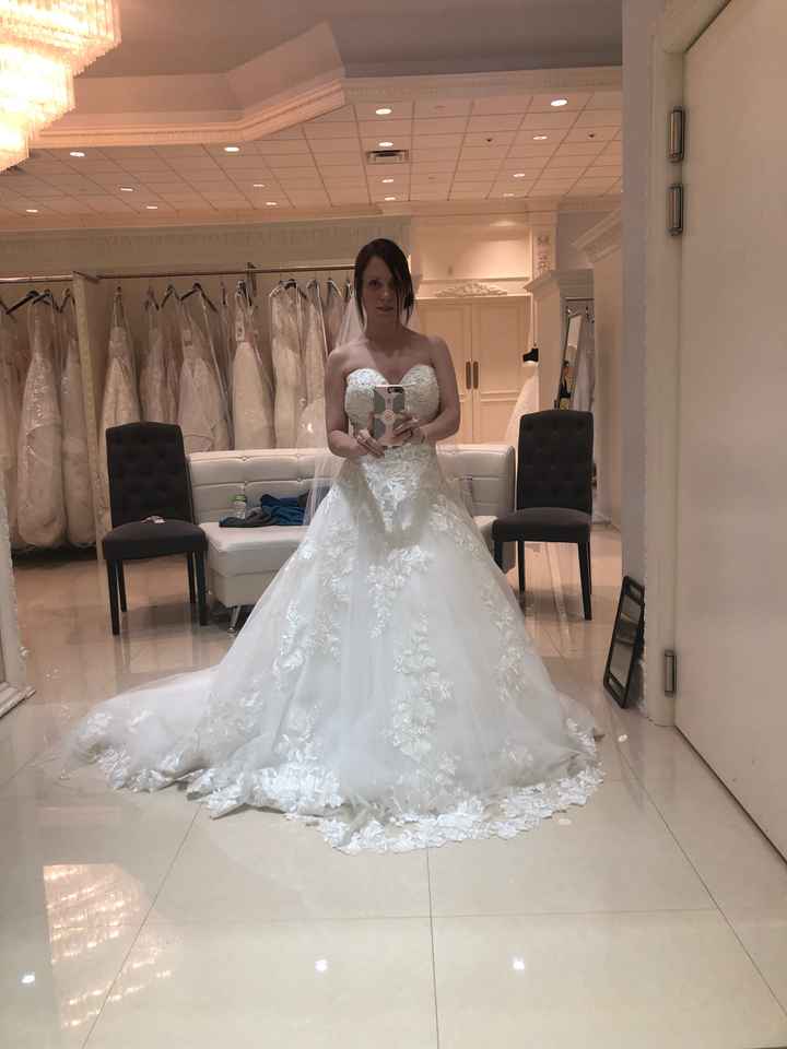 Ballgown on short bride... questioning myself. - 4