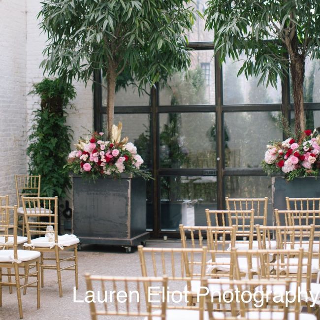 Show us your favorite wedding decoration!