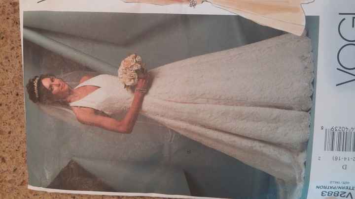 What necklace goes best with a halter dress?