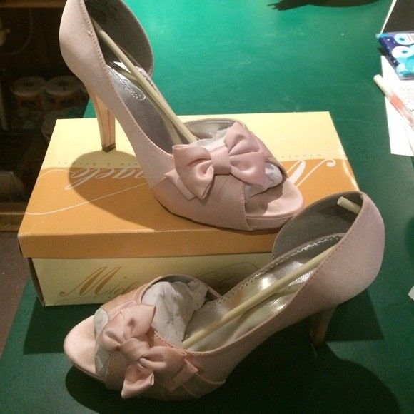 What kind of shoes will you wear?