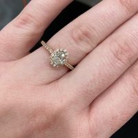 Brides of 2022! Show us your ring! - 1