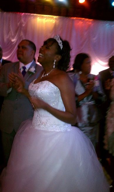 SMY favorite wedding dress pic.