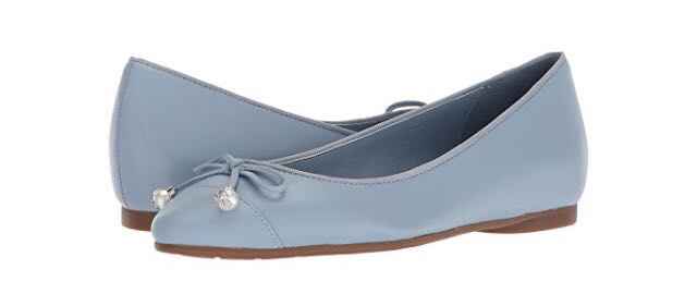 Show me your shoes! - 1